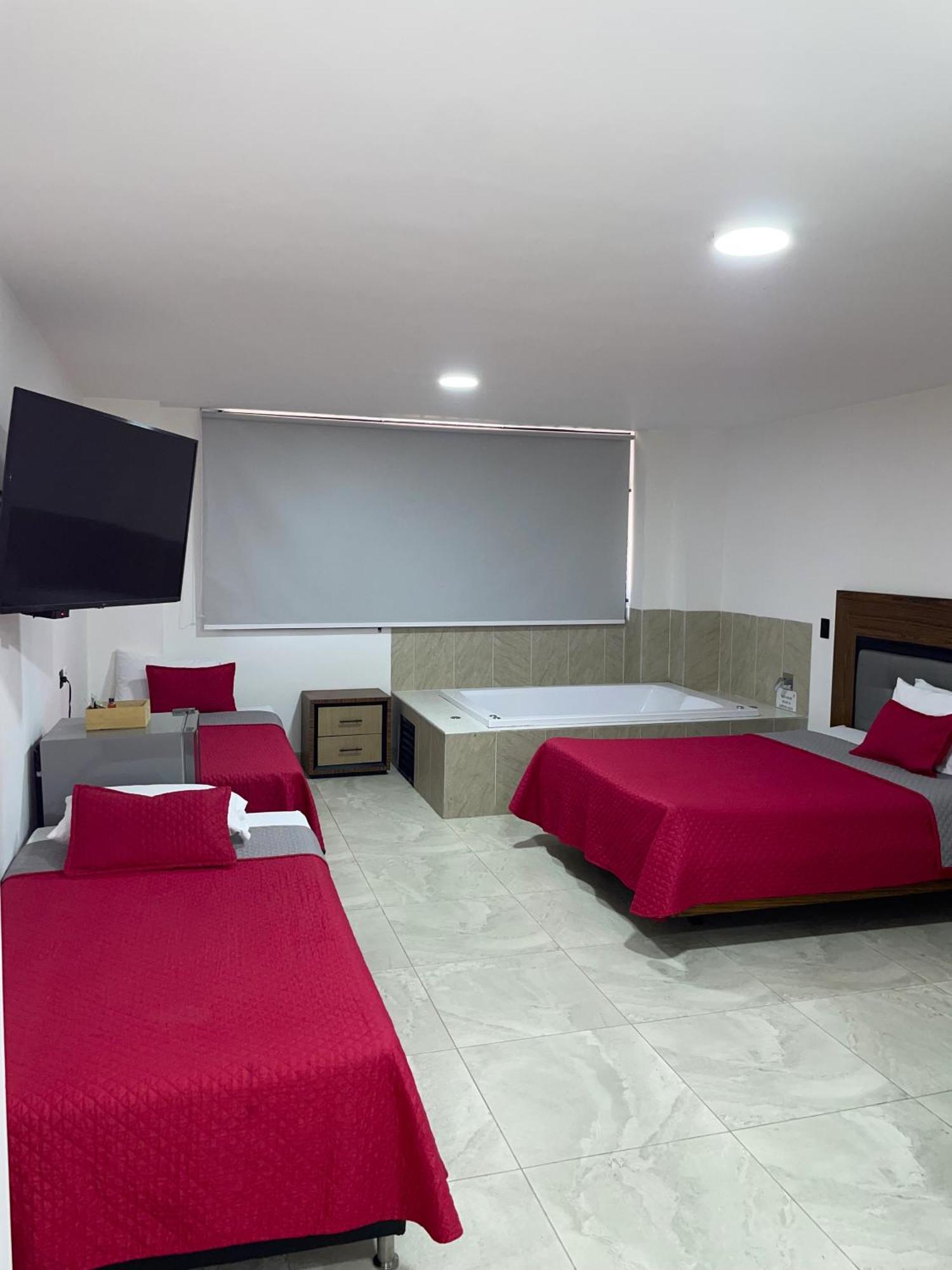 Hotel Ofix Medellin Exterior photo
