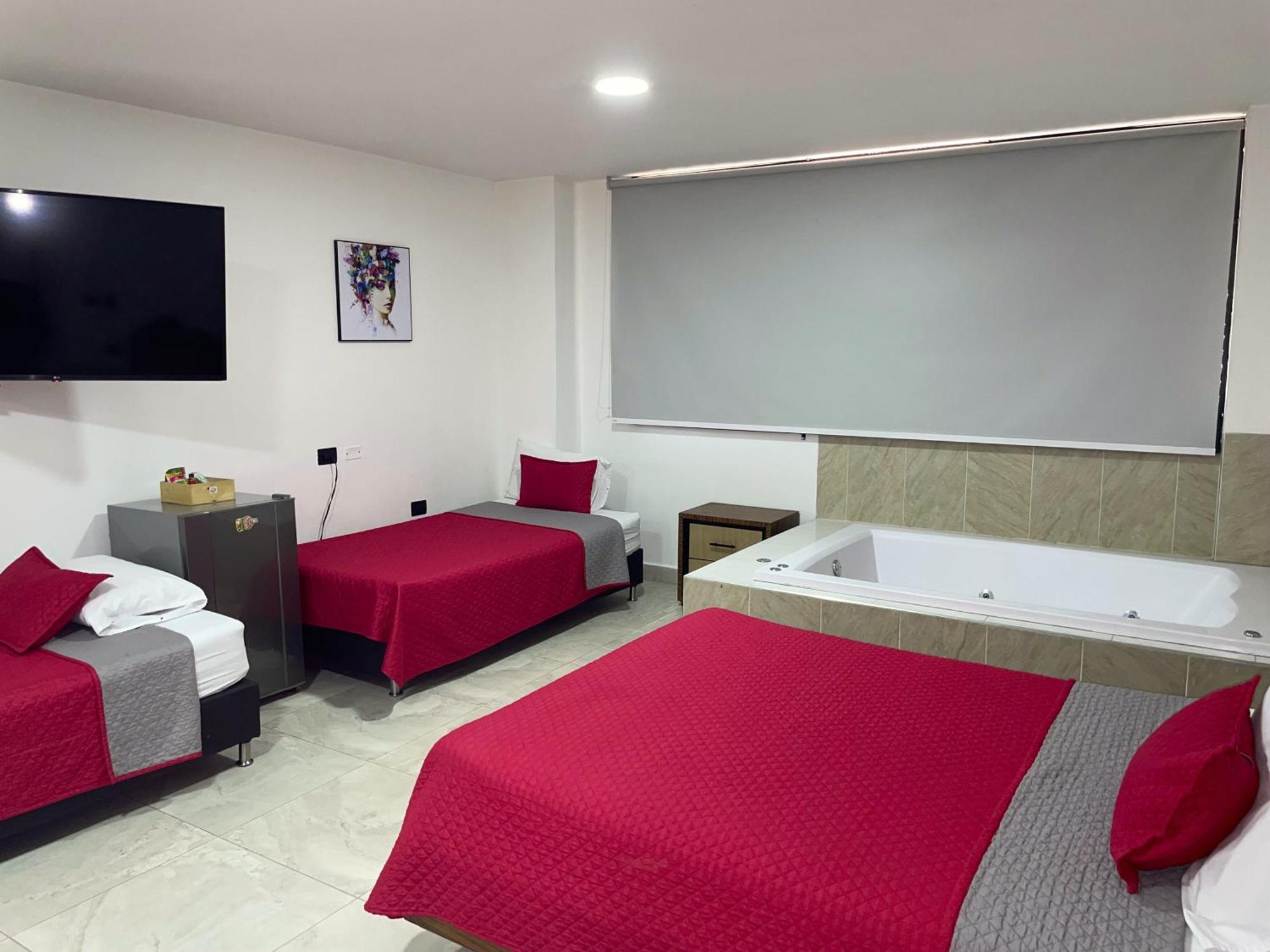 Hotel Ofix Medellin Exterior photo