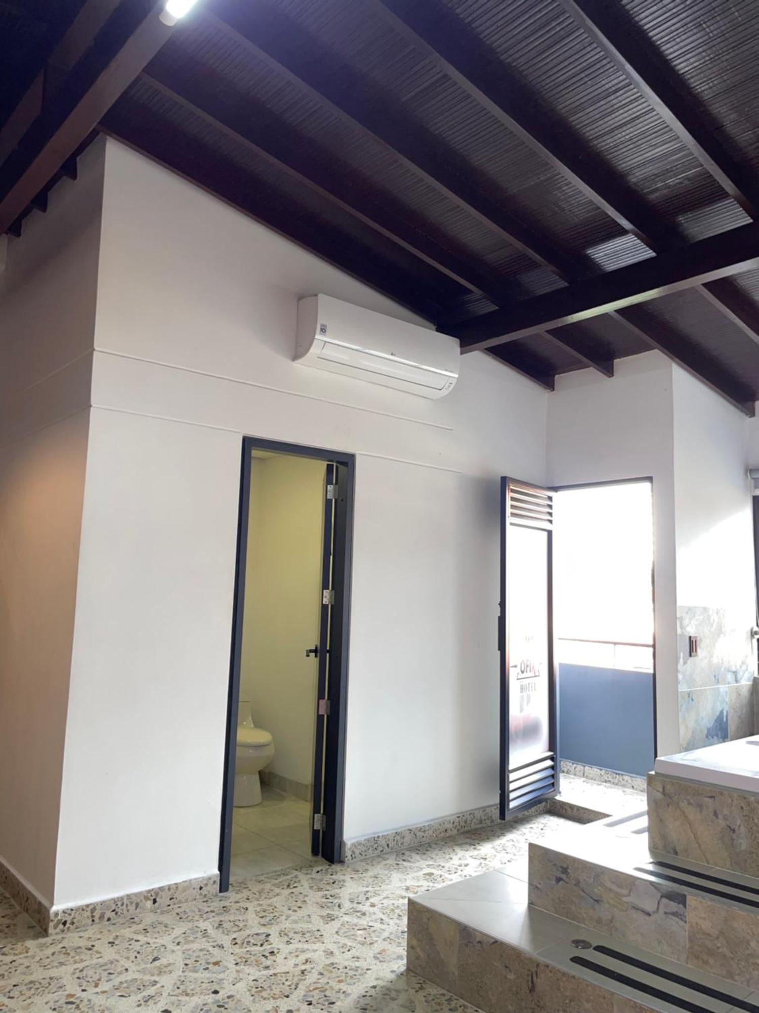 Hotel Ofix Medellin Exterior photo