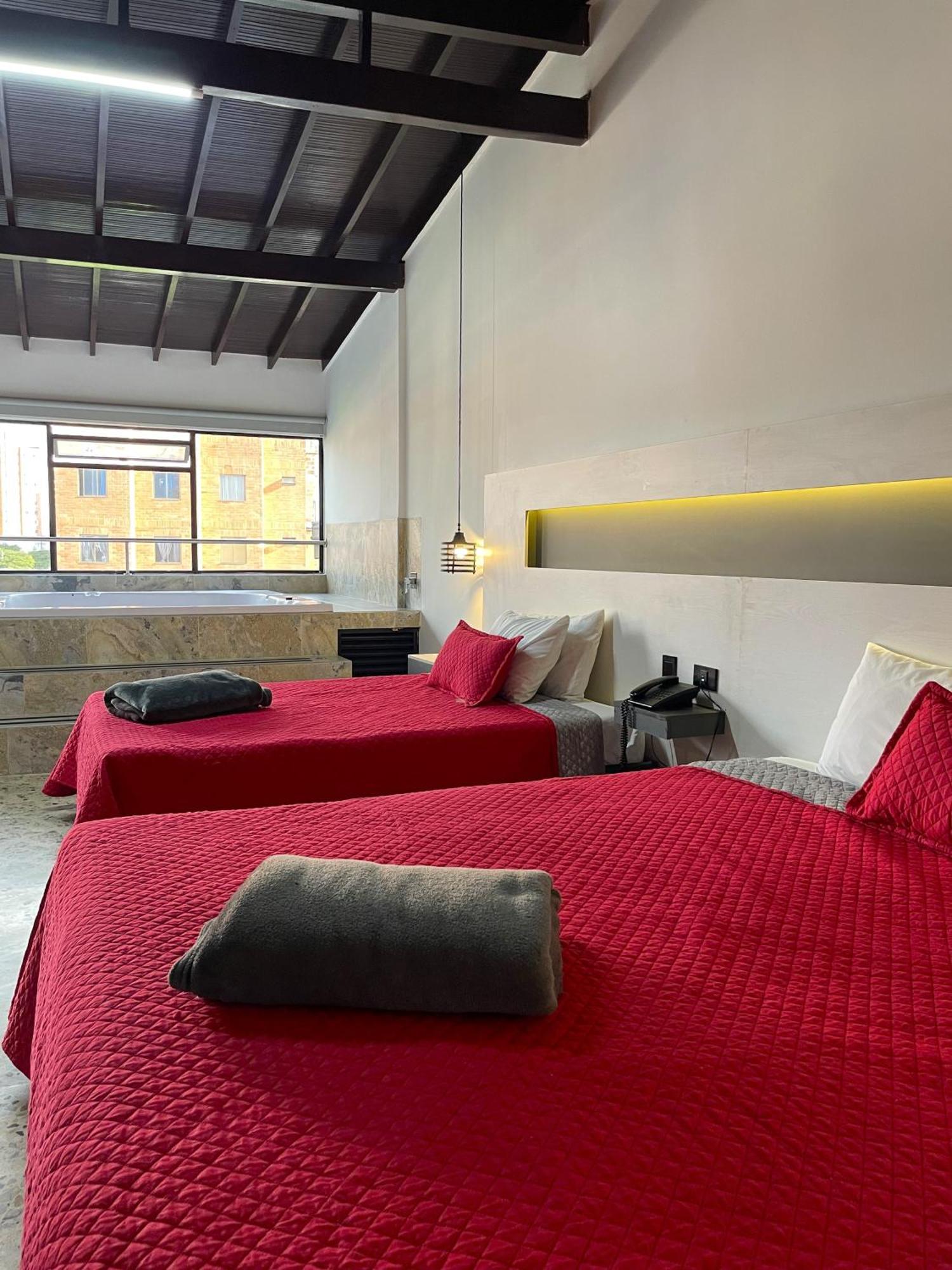Hotel Ofix Medellin Exterior photo