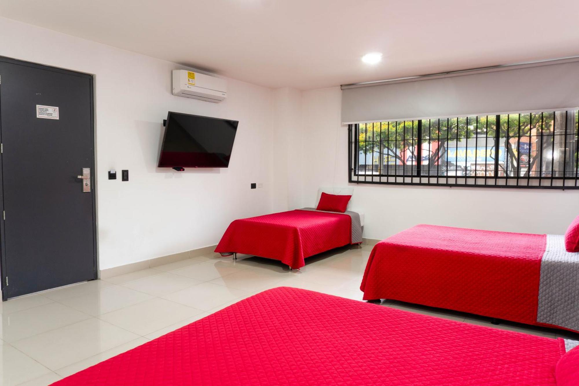Hotel Ofix Medellin Exterior photo